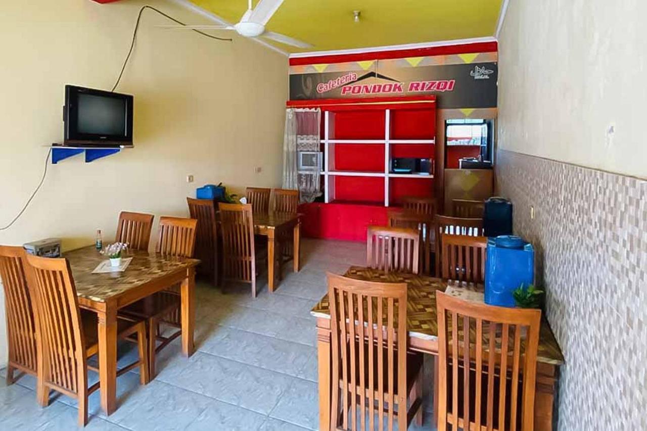 Penginapan Pondok Rizqi Syariah Brebek Kültér fotó