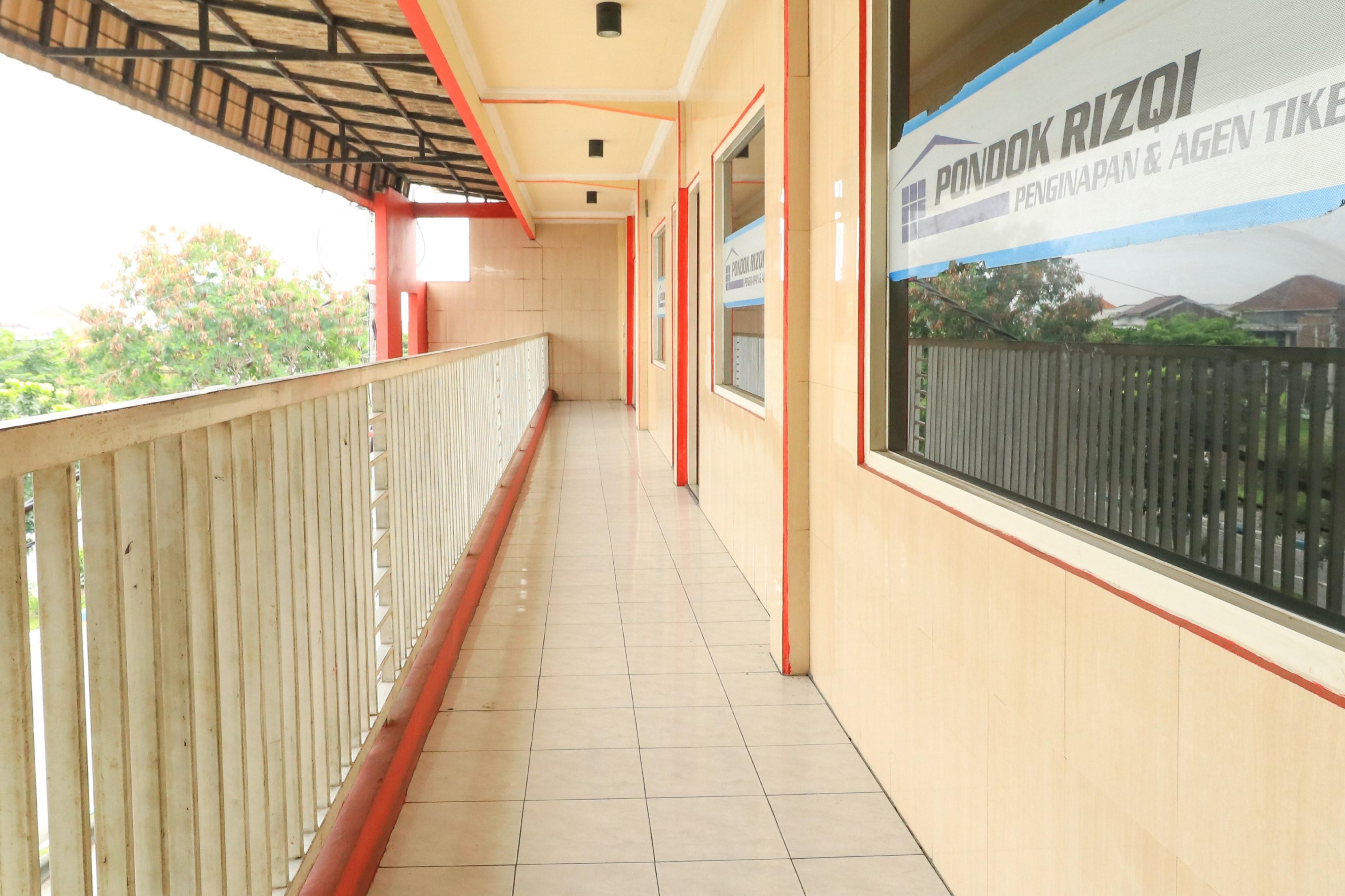 Penginapan Pondok Rizqi Syariah Brebek Kültér fotó